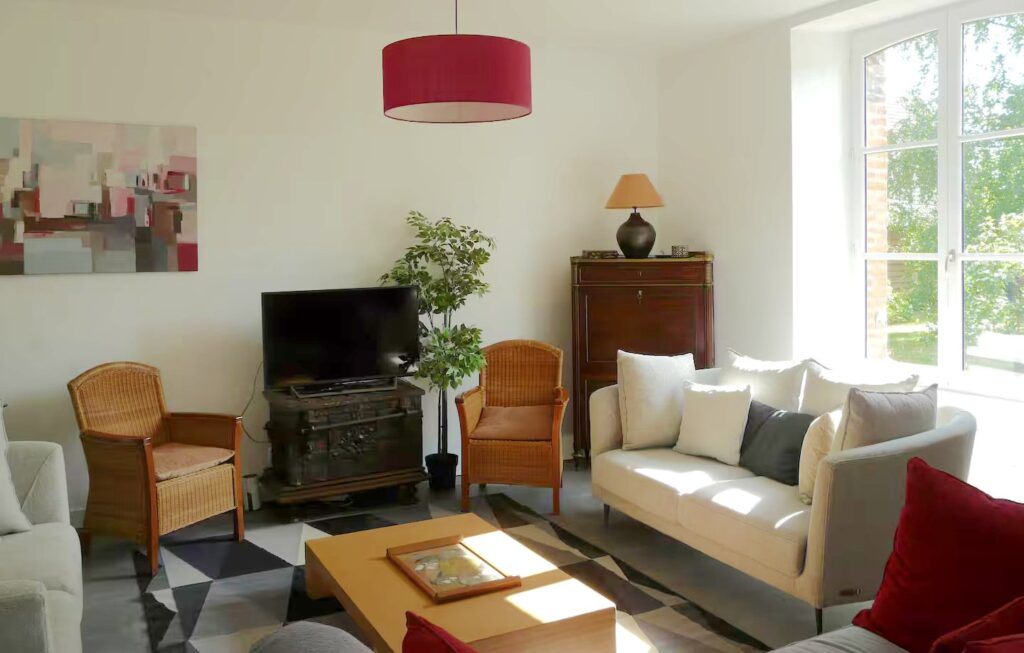 Immersion in France, living room